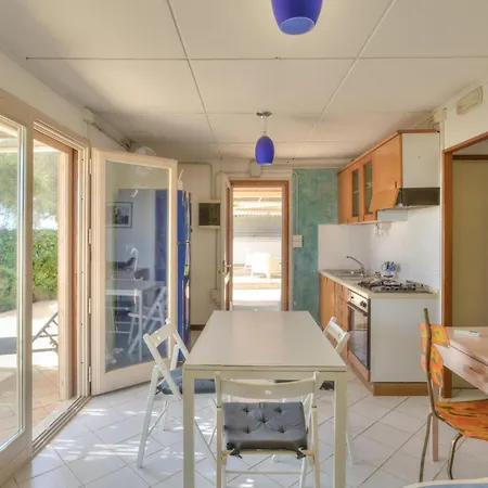 Lovely In With Kitchen Holiday home